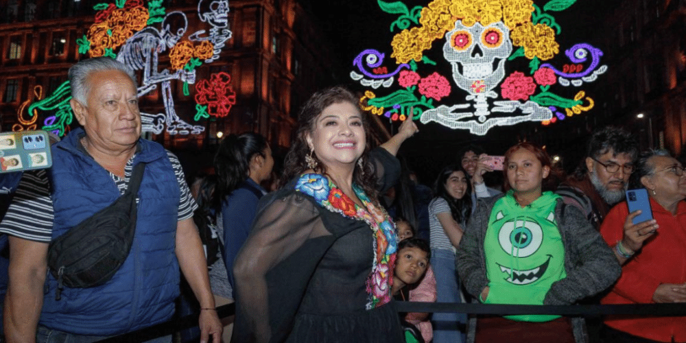 Brugada encabeza inicio del Desfile de Día de Muertos en CDMX