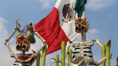 Ofrenda Monumental del Zócalo de Día de Muertos