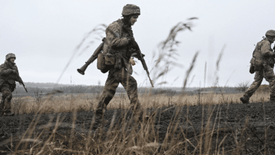 El jefe del Estado Mayor de Ucrania, Oleksandr Syrskyi, informó que las fuerzas rusas capturaron tres asentamientos en la región de Zaporiyia, tras intensos combates y la retirada ucraniana en al menos cinco localidades cercanas.