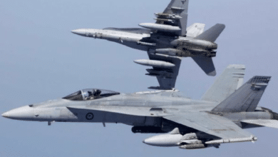 Este martes 9 de diciembre de 2025, dos aviones de combate F/A-18 de la Marina de Estados Unidos realizaron un sobrevuelo sobre el Golfo de Venezuela, según datos de plataformas públicas de rastreo de vuelos.
