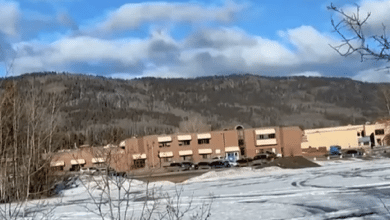 Un tiroteo en la Escuela Secundaria Tumbler Ridge, en Columbia Británica, Canadá, dejó al menos diez personas fallecidas —incluido el sospechoso— y más de 25 heridos.
