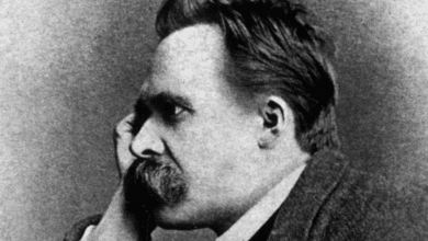 Frederick Nietzsche, nació el 15 de octubre de 1844 en Röcken, Prusia, Hijo de un pastor luterano que murió joven, lo cual lo llevo a crecer en orfandad en un entorno femenino en Naumburgo y en un ambiente religioso