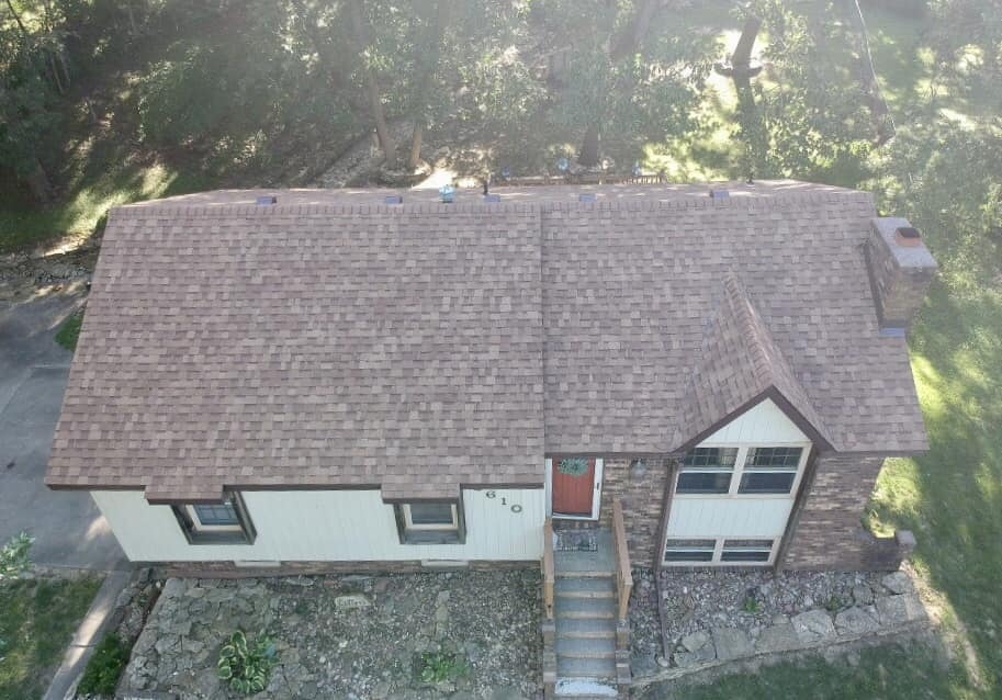 What color roof increases home value near Saint Joseph Missouri?
