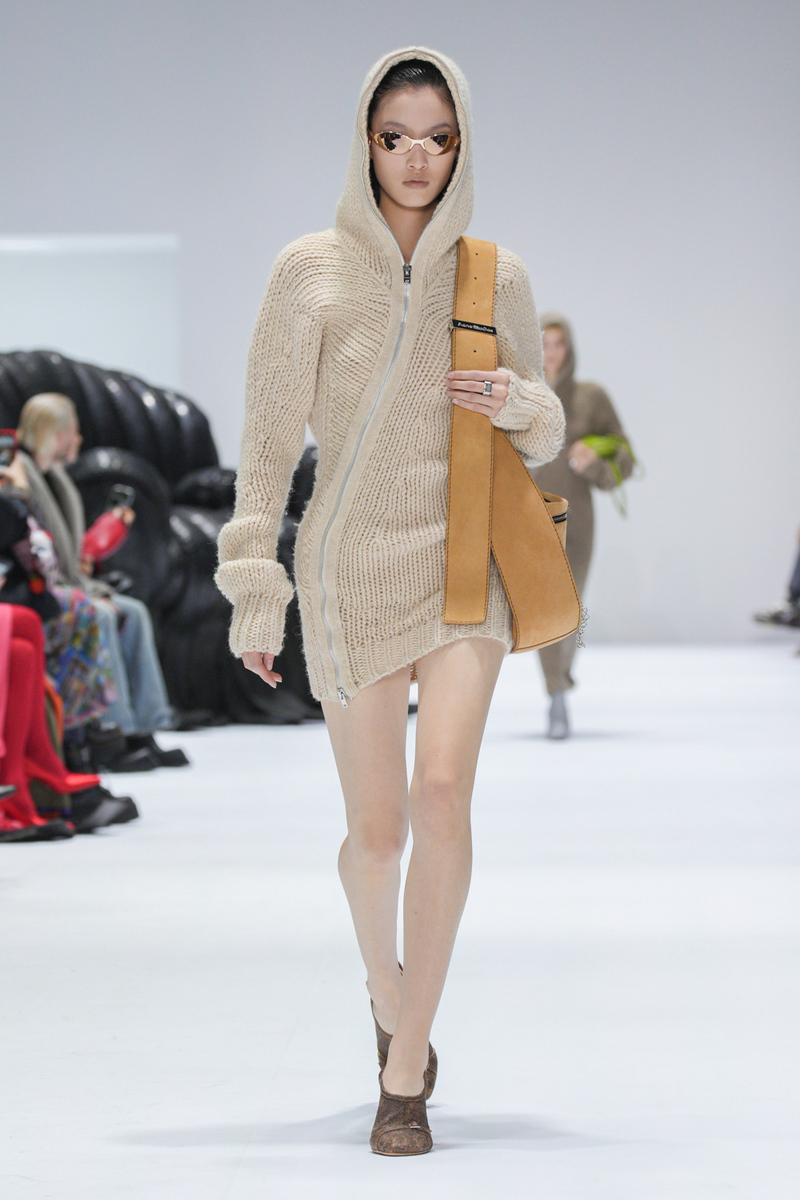Acne Studios Redefines Today's Woman in Their Fall Winter Show