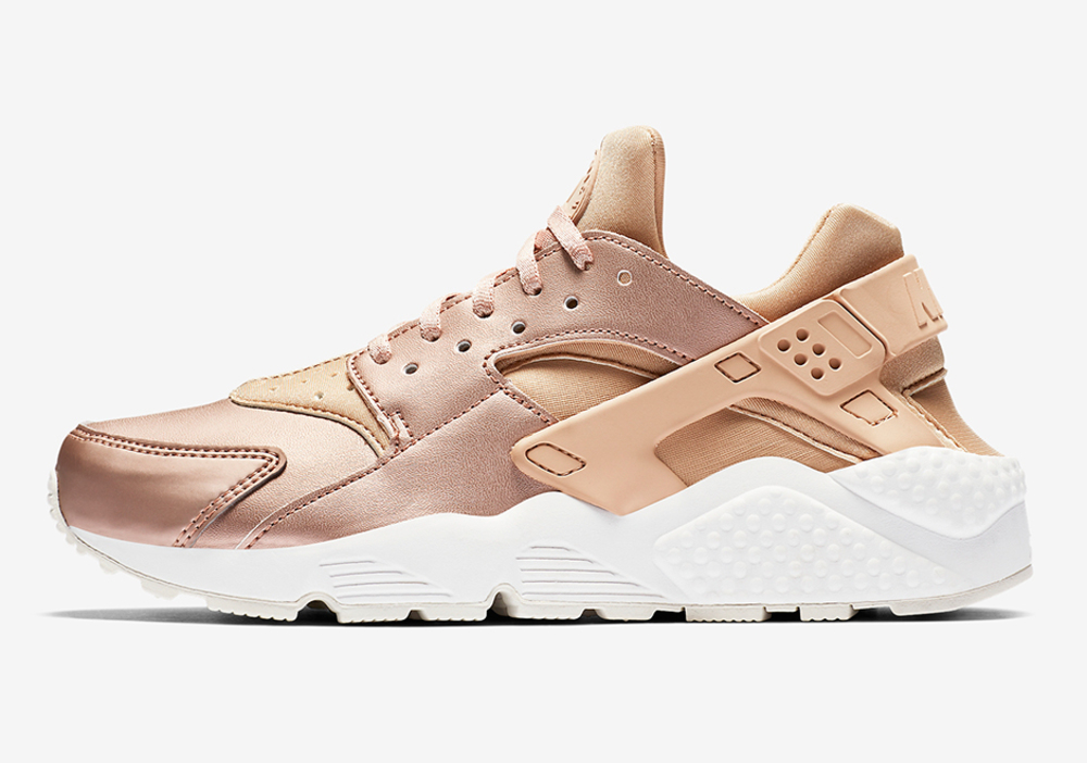 Nike’s New Rose Gold Metallic Huaraches Are Sharp As Knives