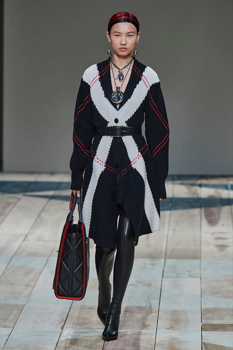 Alexander McQueen Shows Us Welsh Romance And Heritage At Fashion Week
