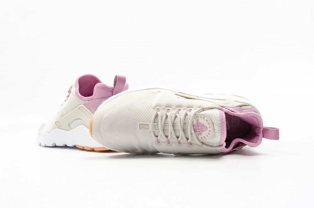 The Millennial Pink Sneaks Of Your Dreams Have Arrived 
