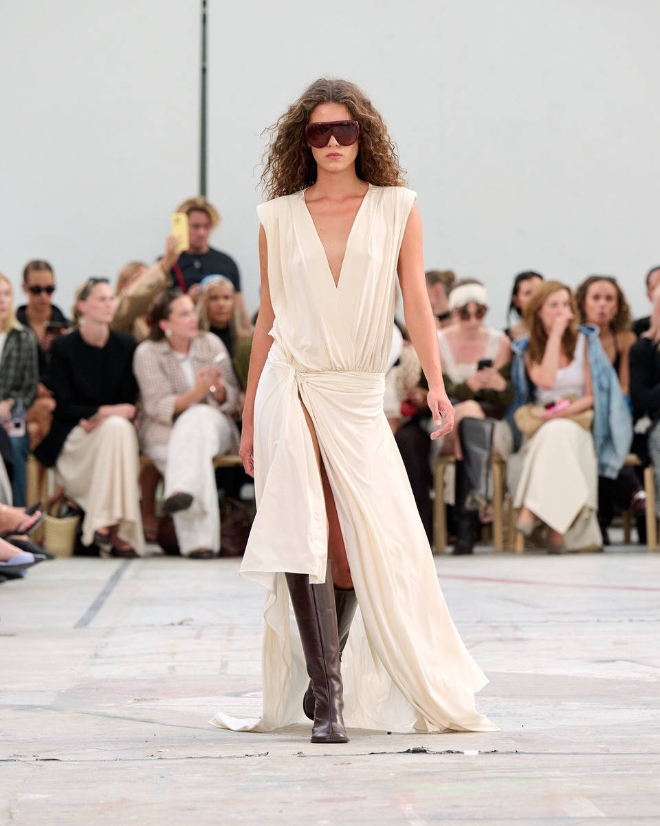 Gestuz’s SS27 Collection Made Me Want To Dress Like I’m In A ’70s Movie