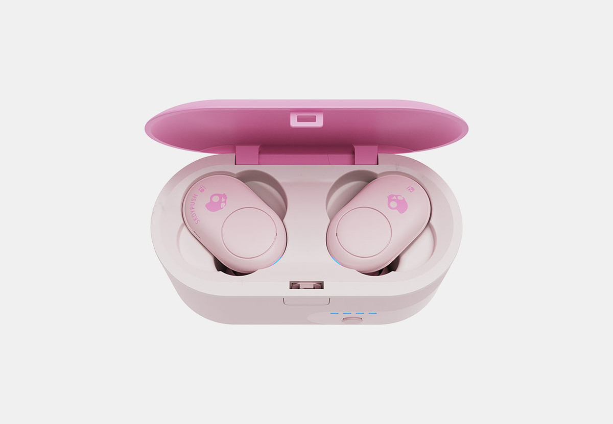 Skullcandy Sets The Spring Mood With Their New Colorful Headphones And Powerbanks