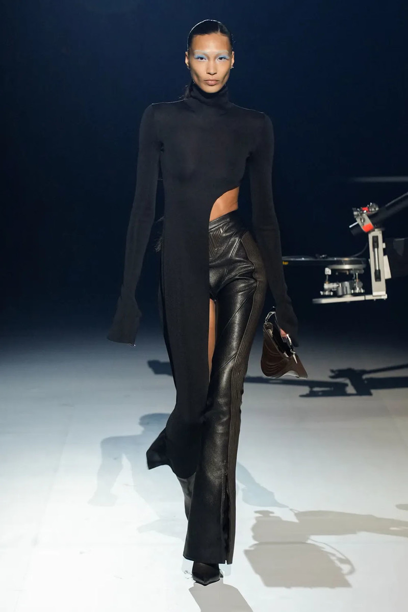 Mugler’s FW23 Runway Return Gave Serious Attitude