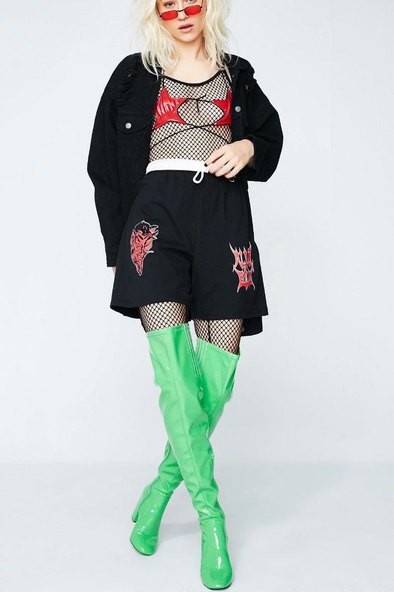 ALIEN BODY Releases New Goth-Girl FW17 Lookbook