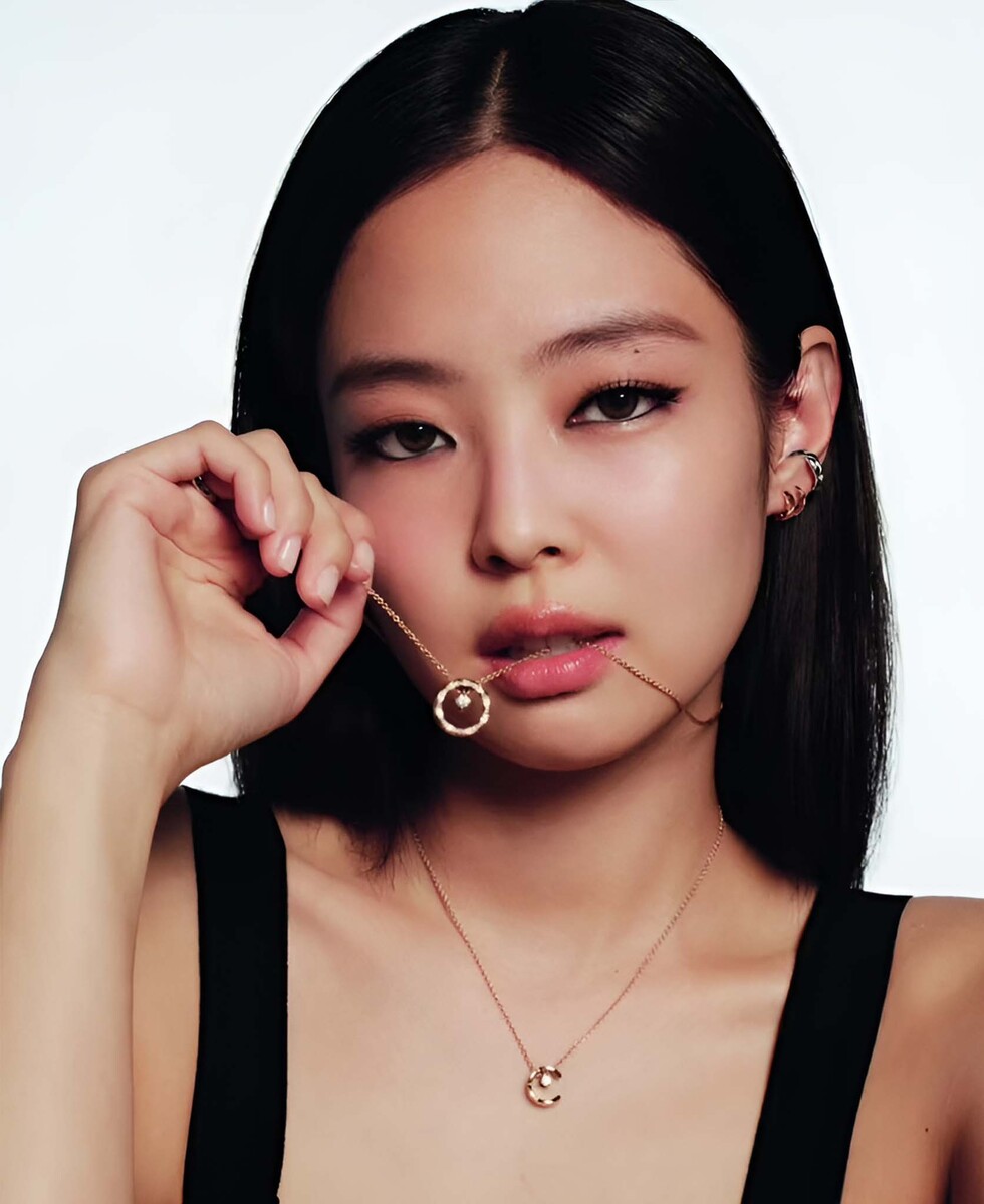 Jennie Kim Stars in Chanel's 2025 "Coco Crush" Campaign