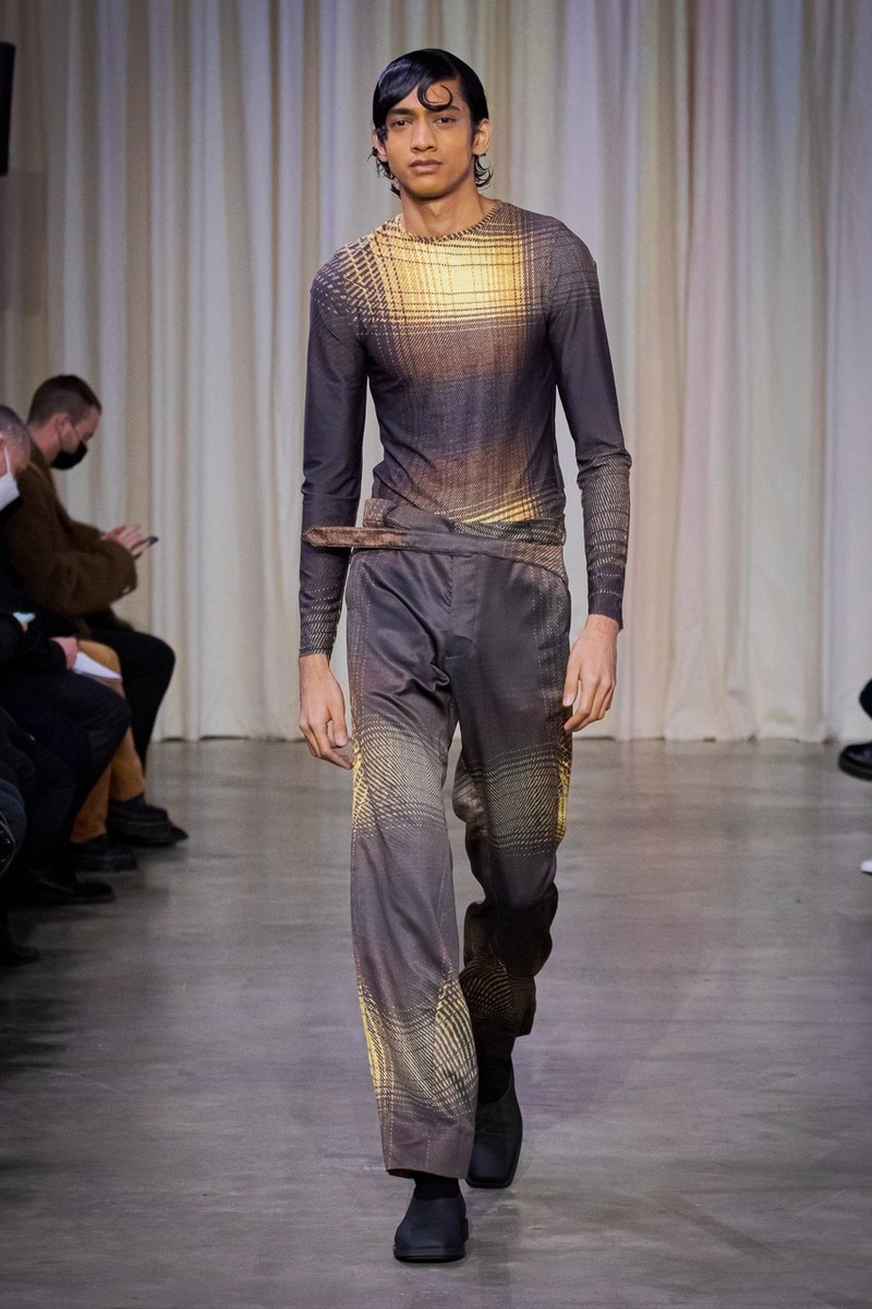 Bianca Saunders Presents FW22 Collection Titled “A STRETCH”