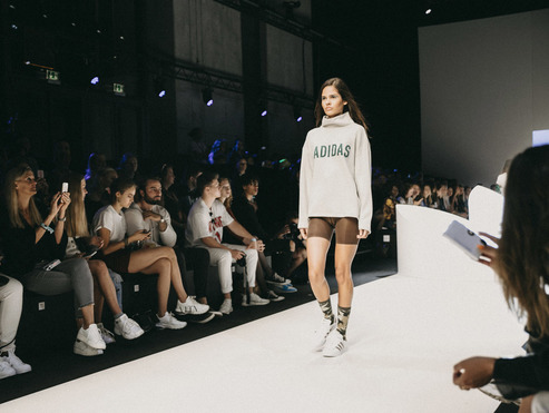 Kruik Sinis Baffle Adidas x About You Fashion Week Runway Recap Adidas x About You Fashion  Week Runway Recap