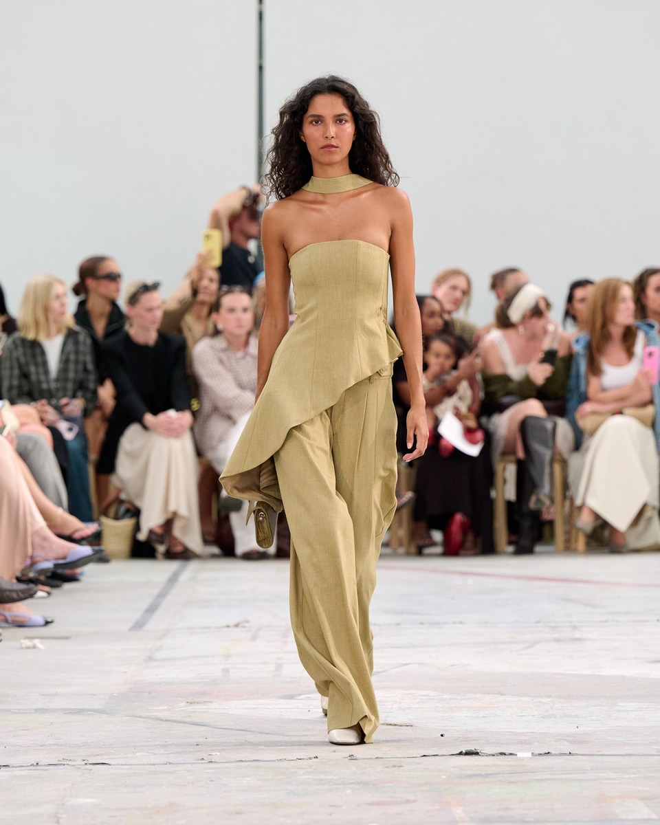 Gestuz’s SS27 Collection Made Me Want To Dress Like I’m In A ’70s Movie