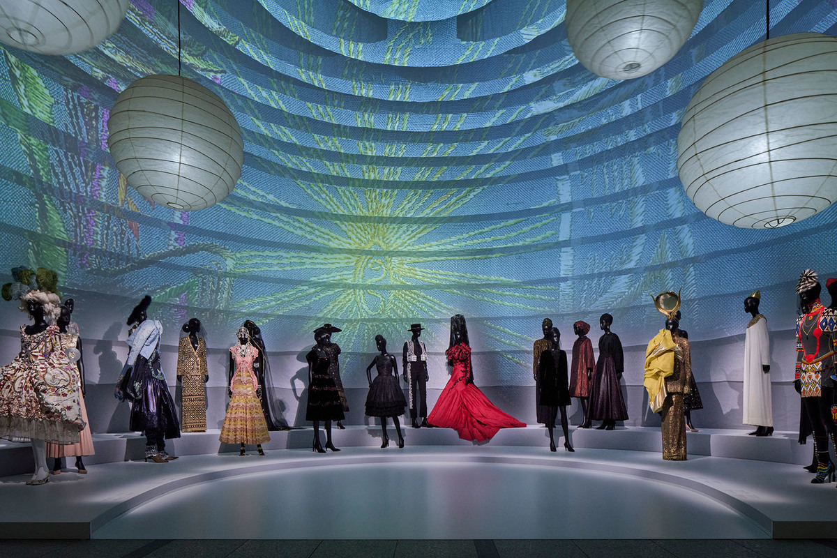 Christian Dior: Designer of Dreams Arrives in Tokyo