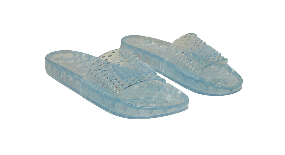 Rihanna Is Now Dropping Jelly Slides And Our '90s Nostalgia Is Real 