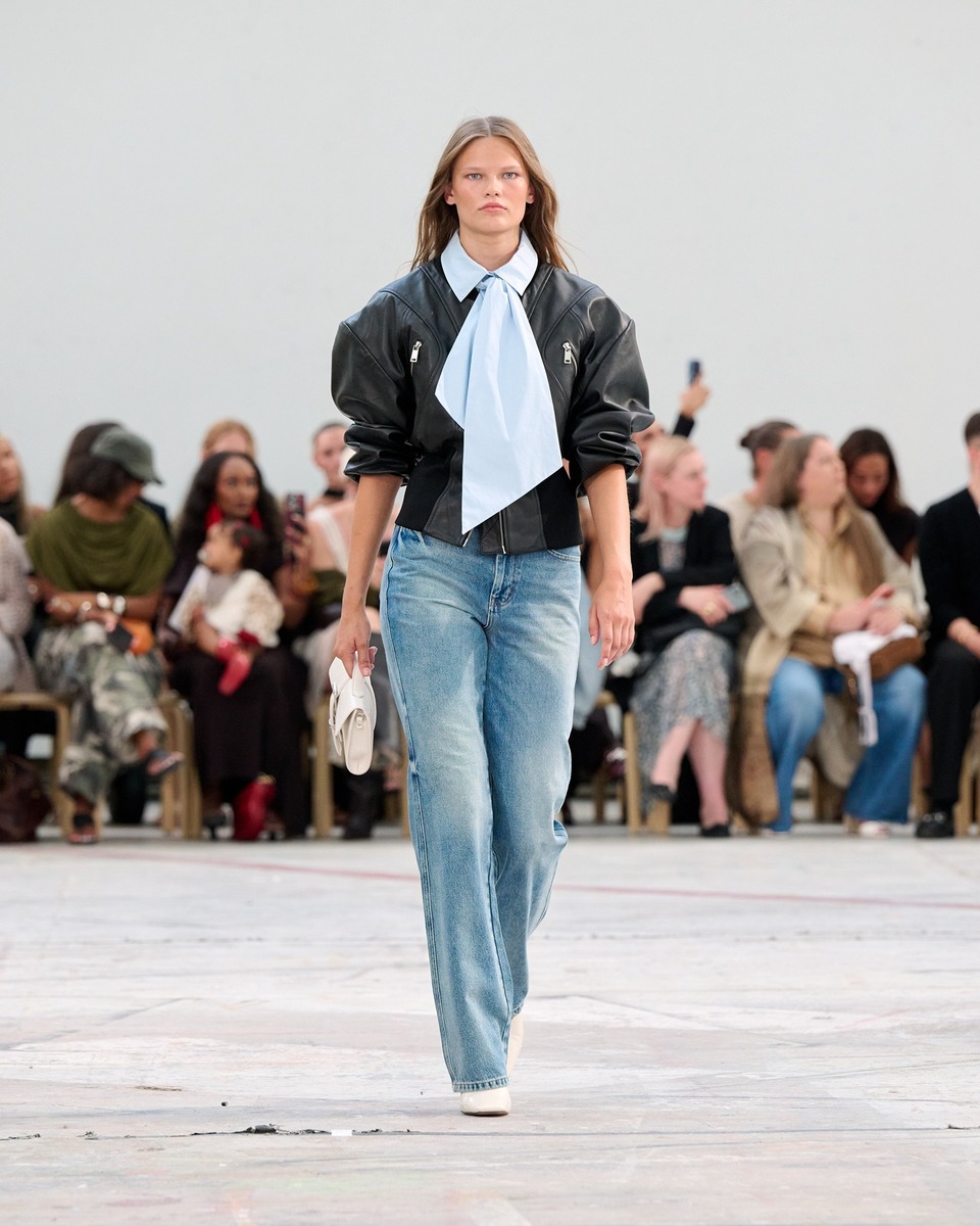 Gestuz’s SS27 Collection Made Me Want To Dress Like I’m In A ’70s Movie