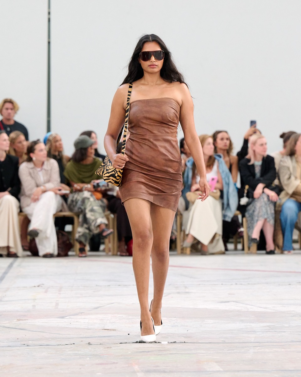 Gestuz’s SS27 Collection Made Me Want To Dress Like I’m In A ’70s Movie
