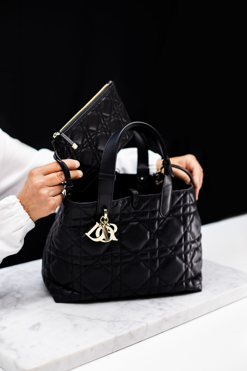 Dior Toujours Bag: Where Craftsmanship Meets Timeless Elegance Discover ...