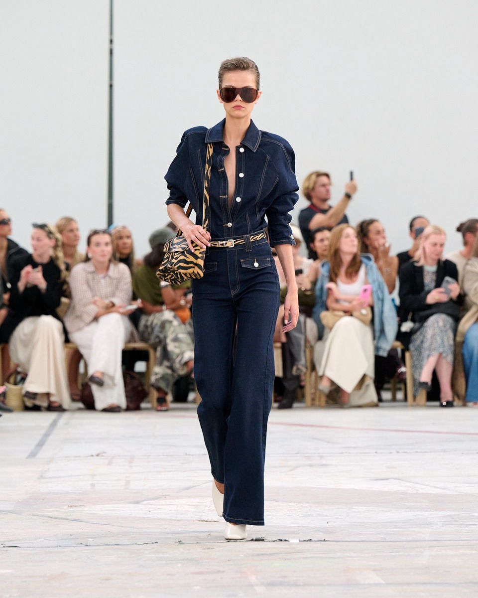 Gestuz’s SS27 Collection Made Me Want To Dress Like I’m In A ’70s Movie