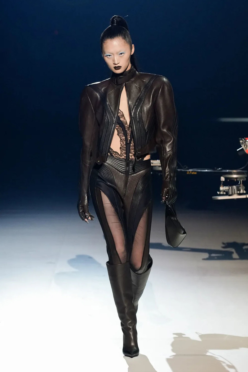 Mugler’s FW23 Runway Return Gave Serious Attitude