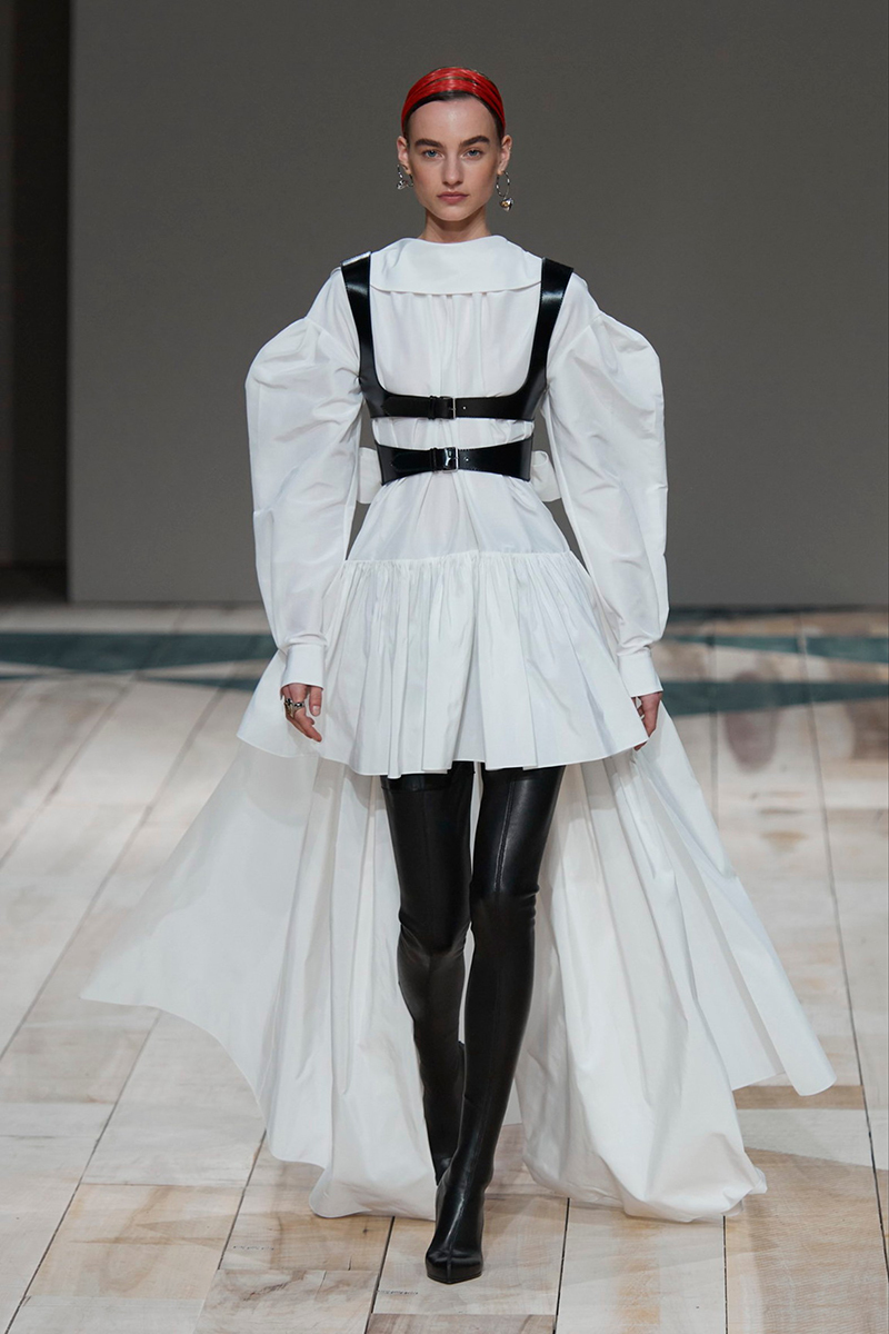 Alexander McQueen Shows Us Welsh Romance And Heritage At Fashion Week