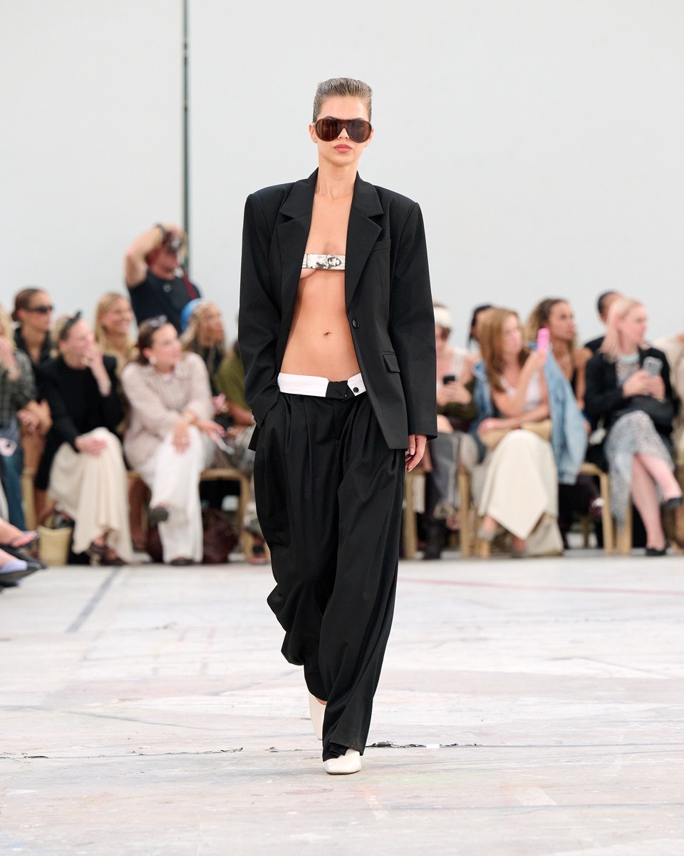 Gestuz’s SS27 Collection Made Me Want To Dress Like I’m In A ’70s Movie