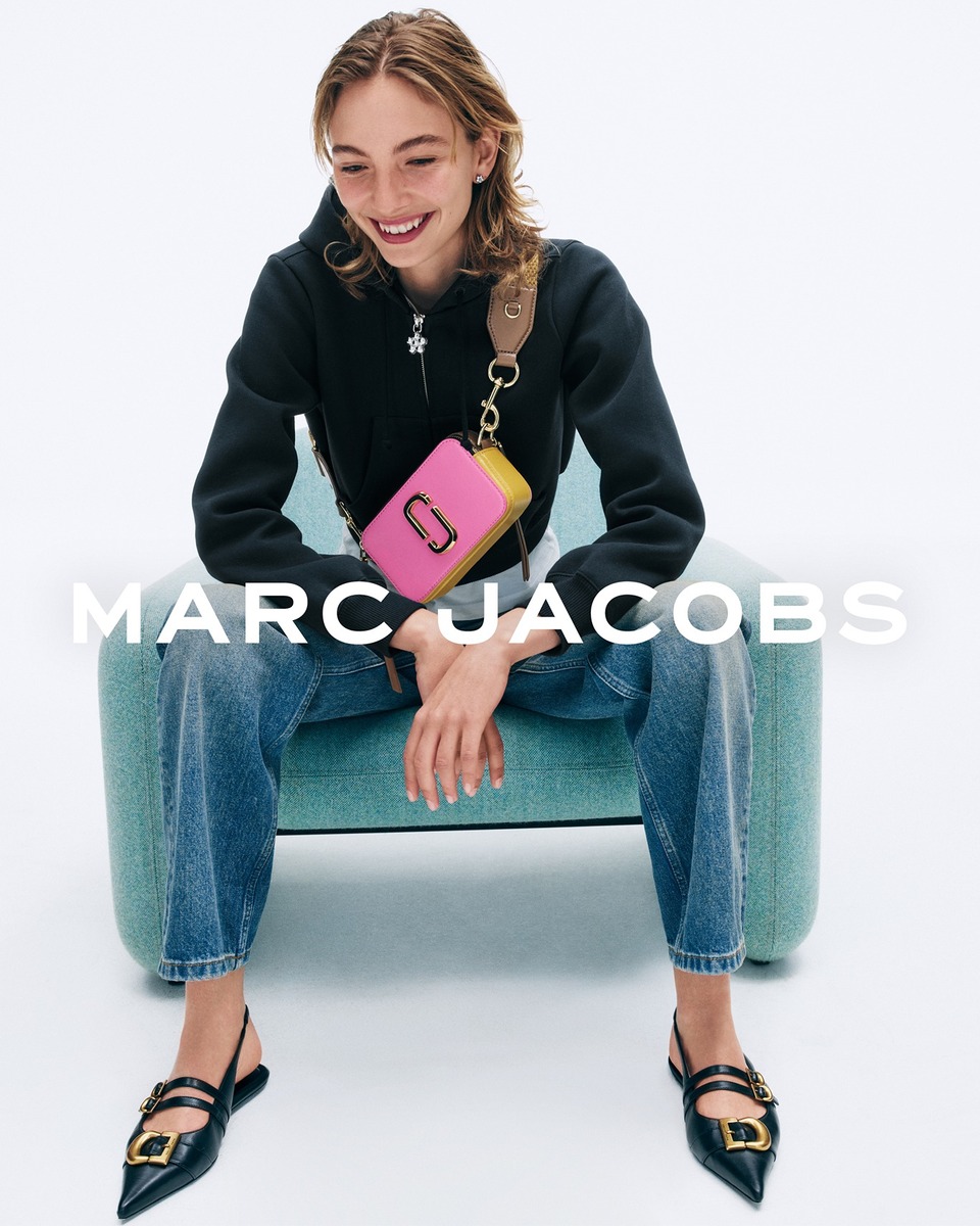 Emily Ratajkowski Stars In Marc Jacobs' "The Dual" Bag Campaign