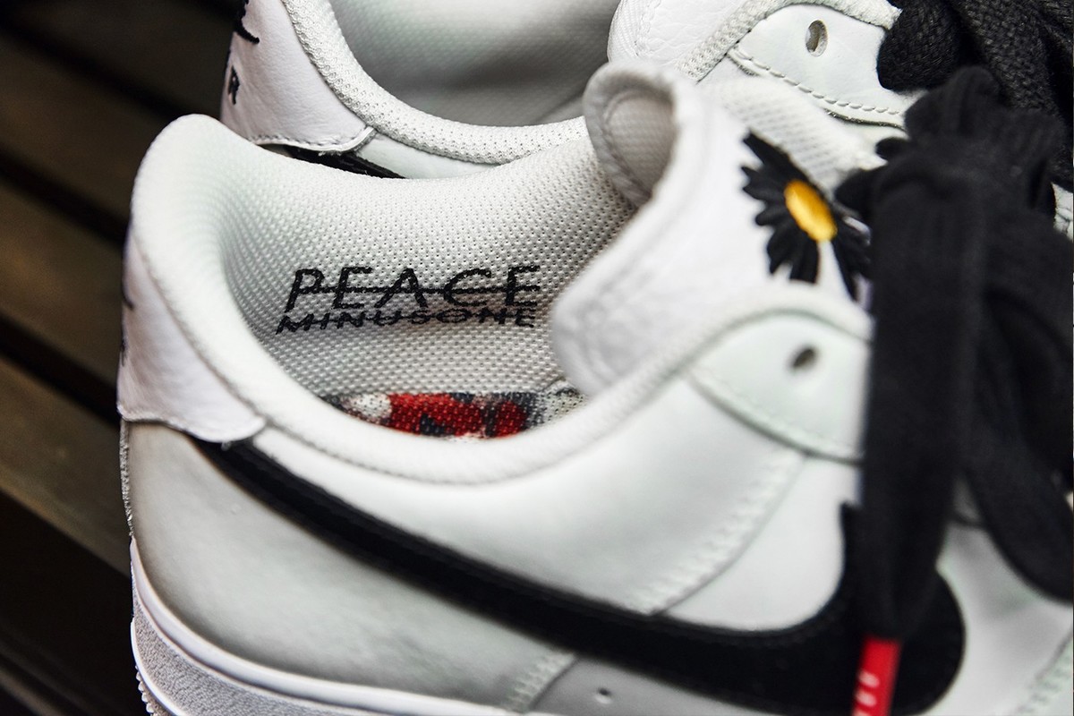 Close Up Look At G-Dragon’s Peaceminusone X Nike Air Force 1 “Para-Noise” 