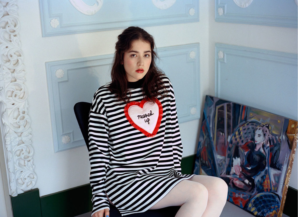 Lazy Oaf Has No Chance With Romance