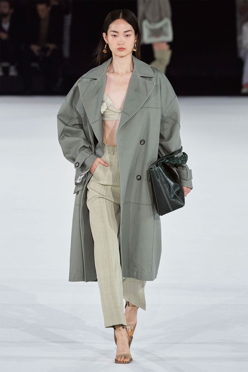 Jacquemus Keep It Neutral For Fall 2020