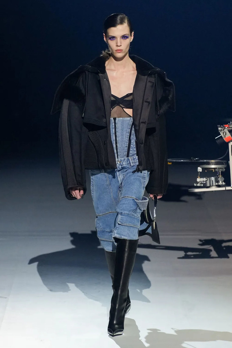 Mugler’s FW23 Runway Return Gave Serious Attitude