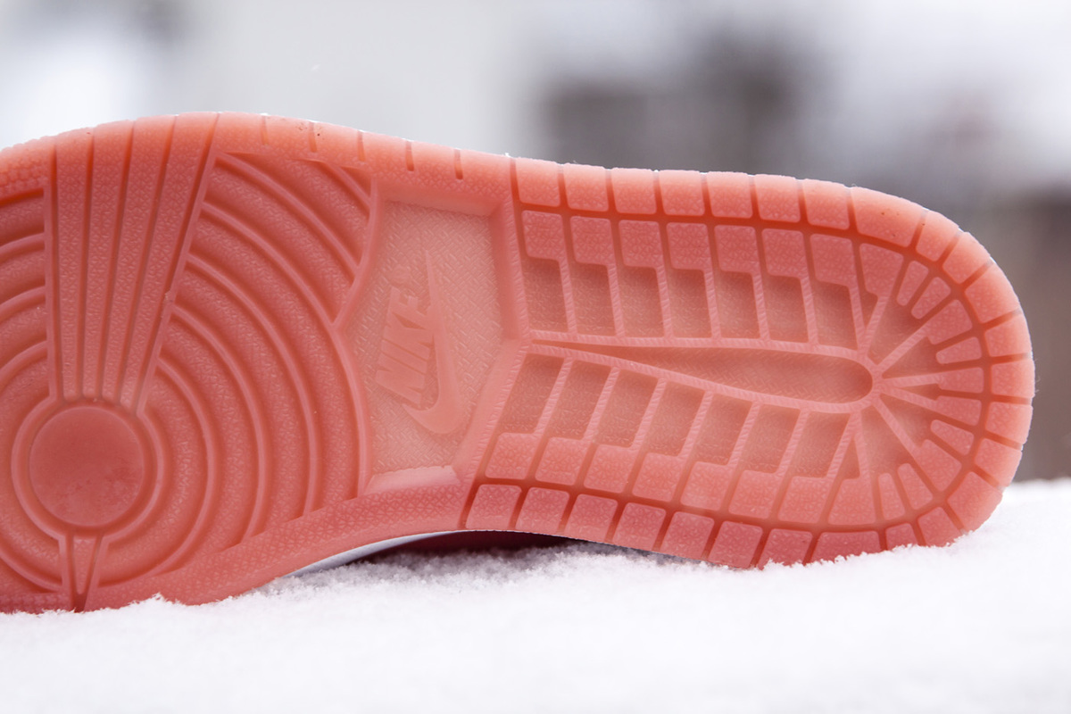 High Top Weather: A FIZZY Snow Day With The Nike Air Jordan