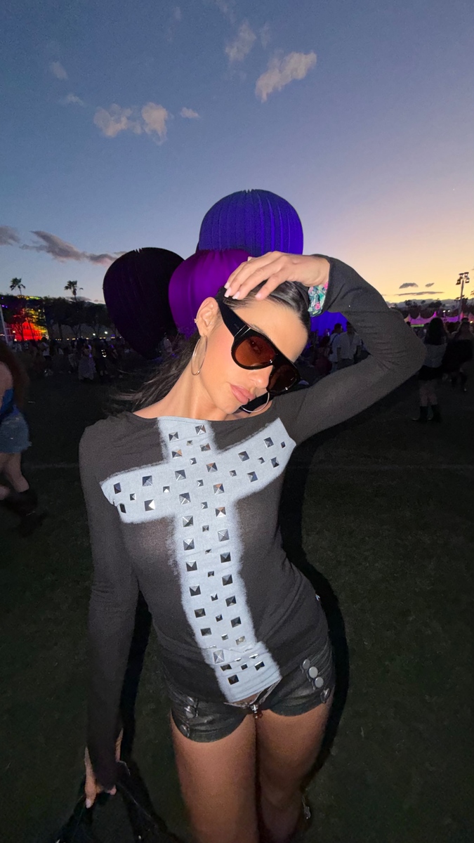MELLER Wants Festival Season To Start the Second You Put The Sunglasses On