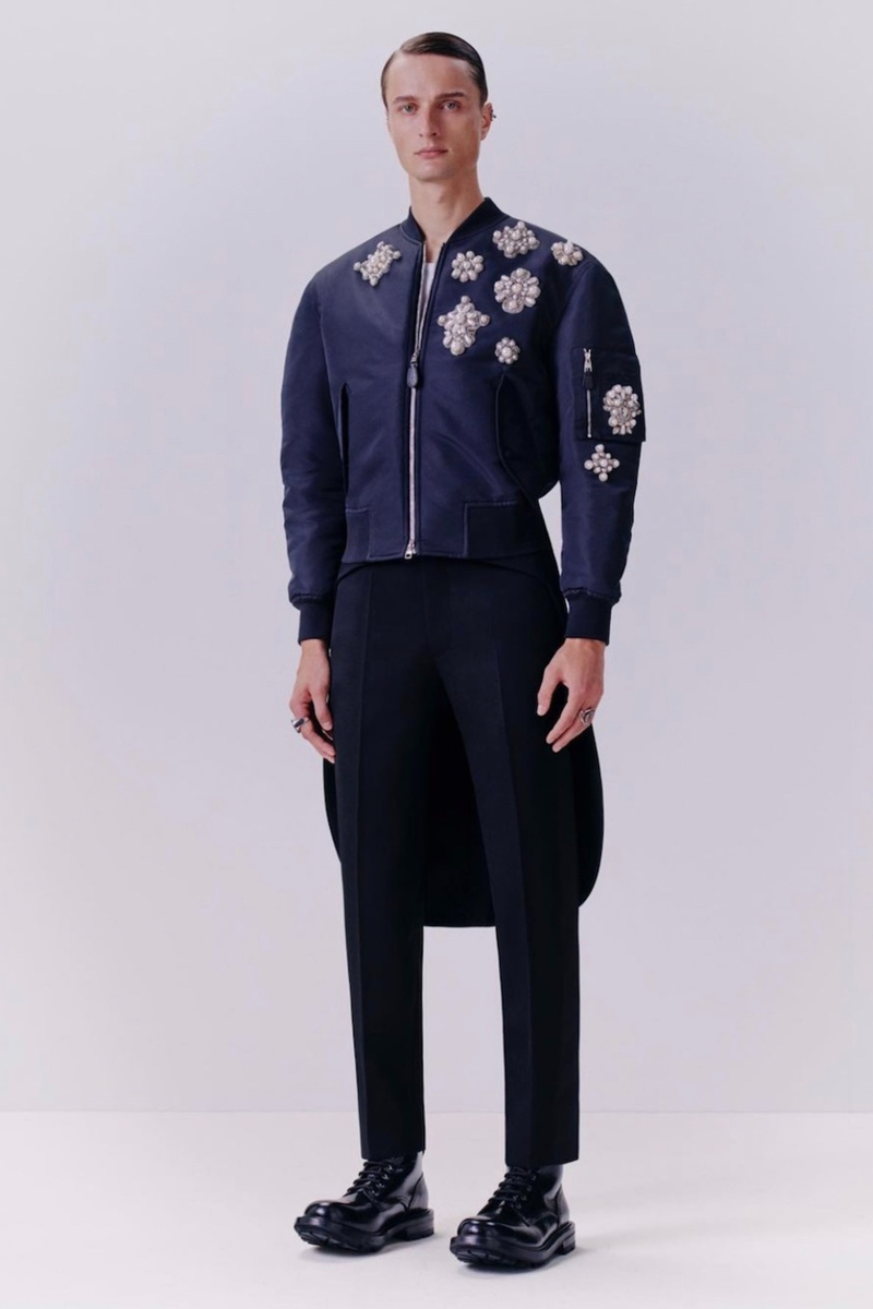 Alexander McQueen Shows Classic Elegance For SS21