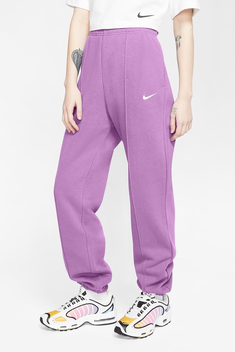 Nike Fleece Sweatpants in New Easter-inspired Colorways 
