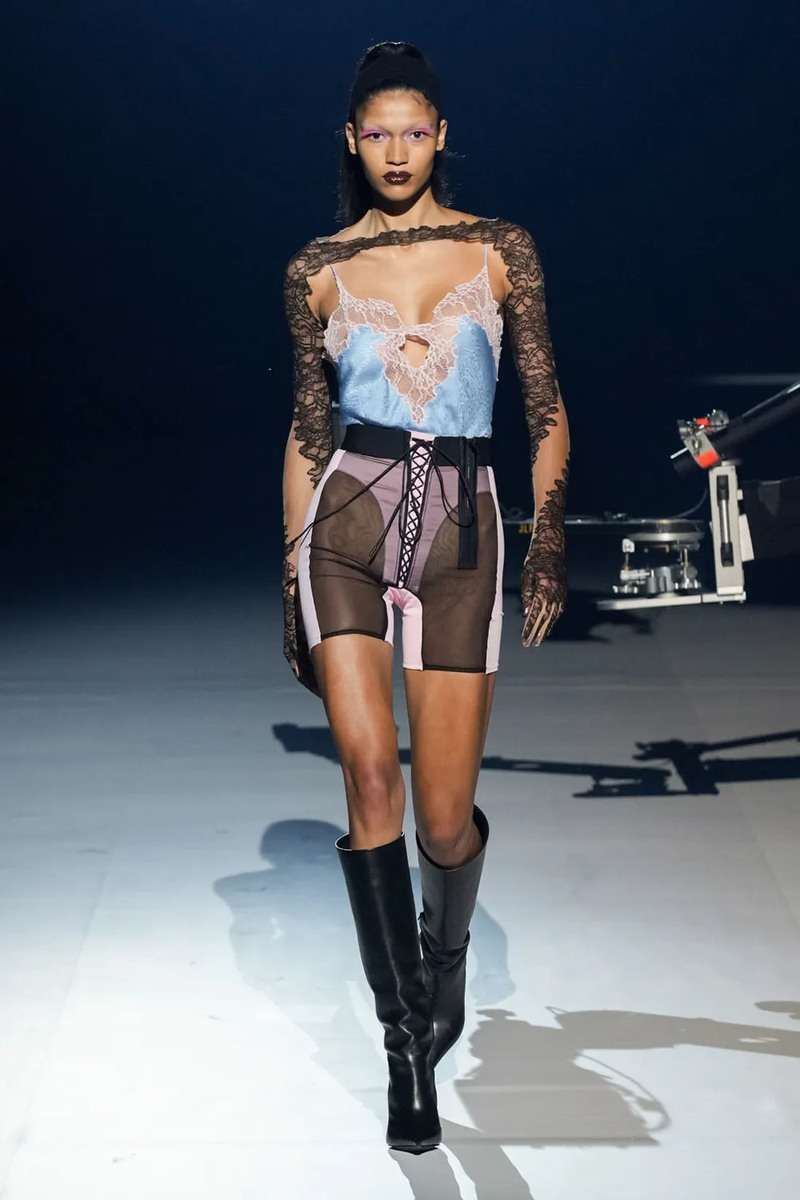 Mugler’s FW23 Runway Return Gave Serious Attitude