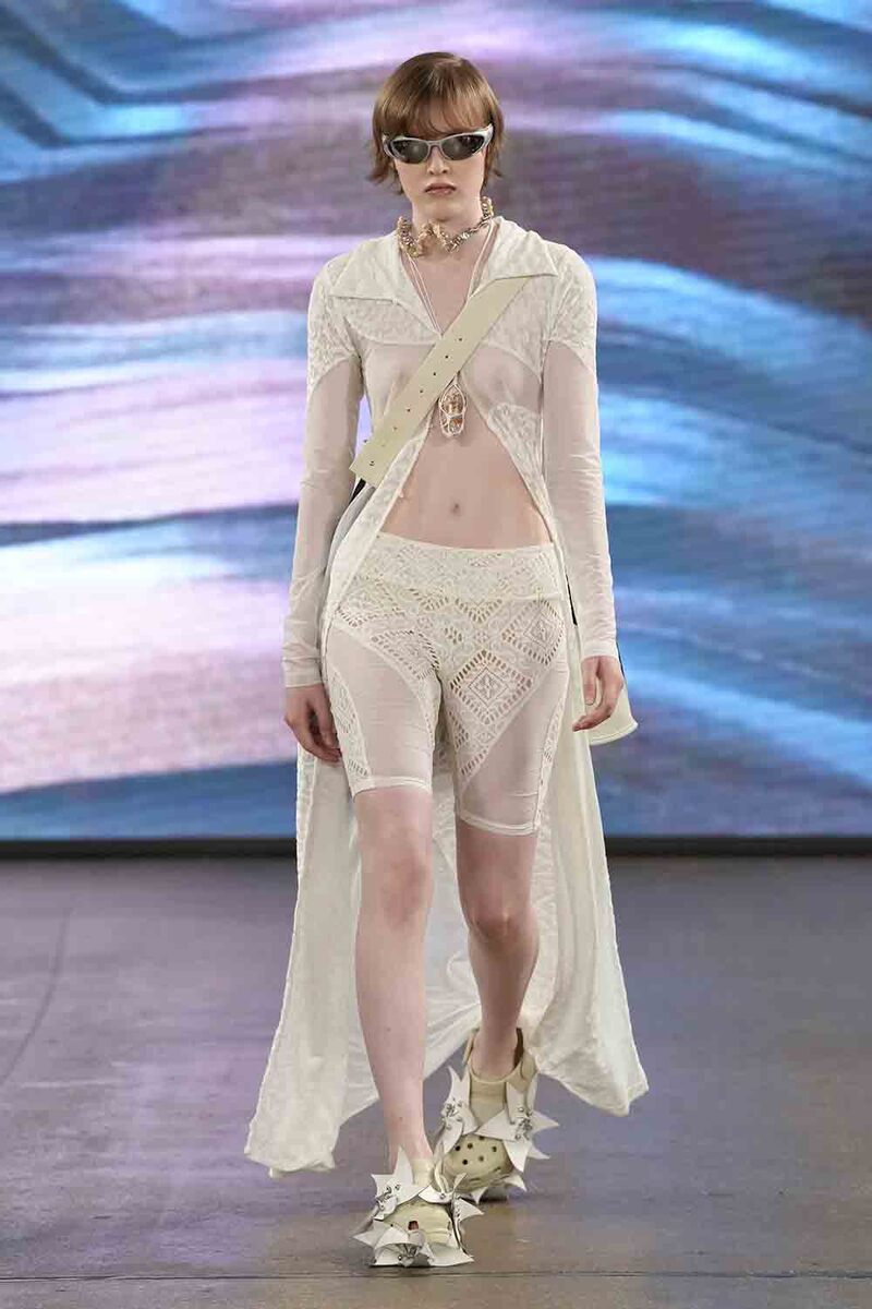 MTG Unveils Fujian "Fisher Women's Culture" Collection at London Fashion Week