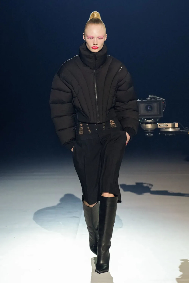 Mugler’s FW23 Runway Return Gave Serious Attitude