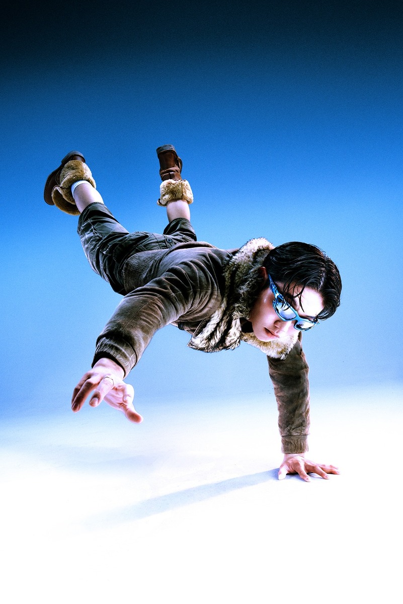 MELLER Lab’s PROJECT 02 Moves Like It’s Thinking