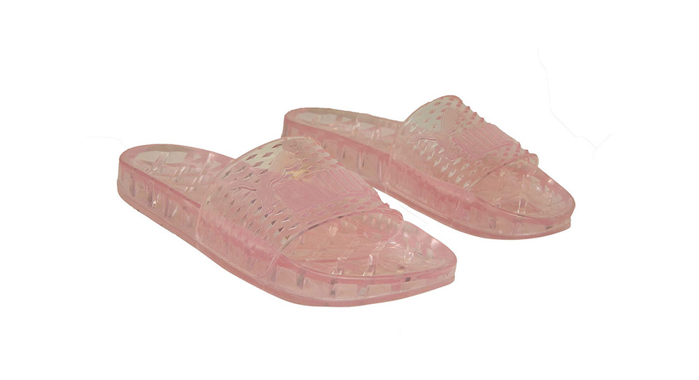 Rihanna Is Now Dropping Jelly Slides And Our '90s Nostalgia Is Real 