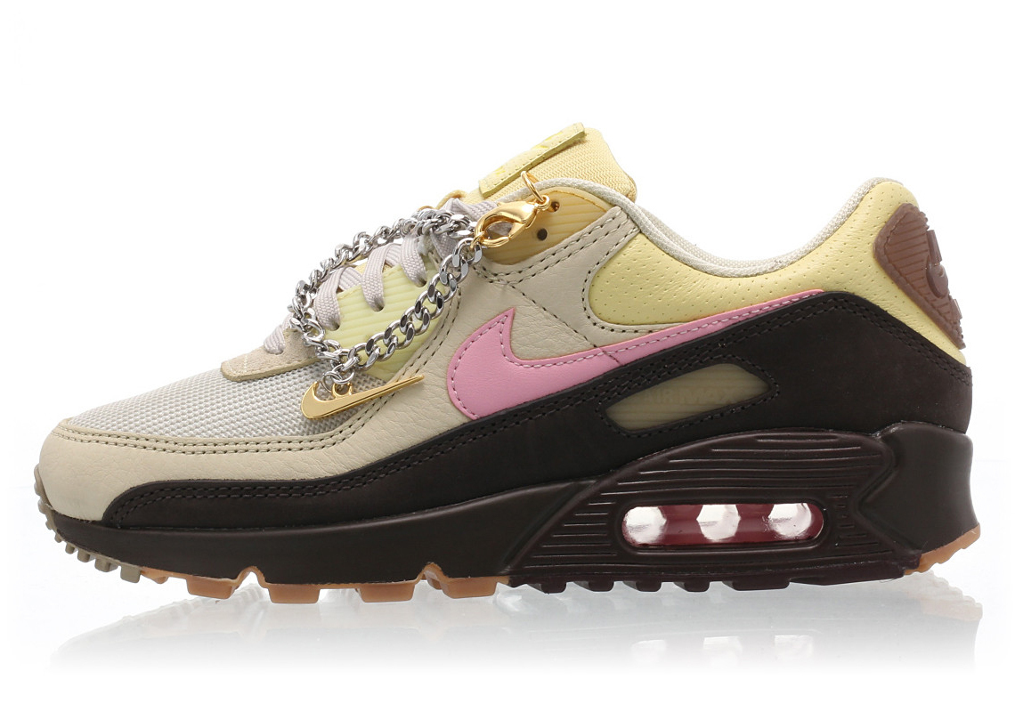 Nike Gives A Luxurious Touch To Its Velvet Pink Air Max 90 By Adding A Cuban Link Hangtag Bracelet