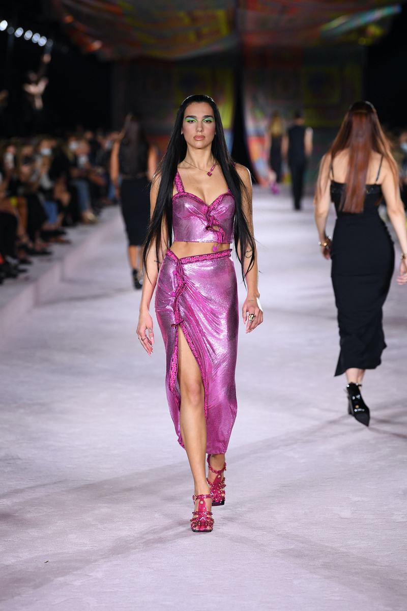 Dua Lipa Walks for Versace’s SS22 Collection