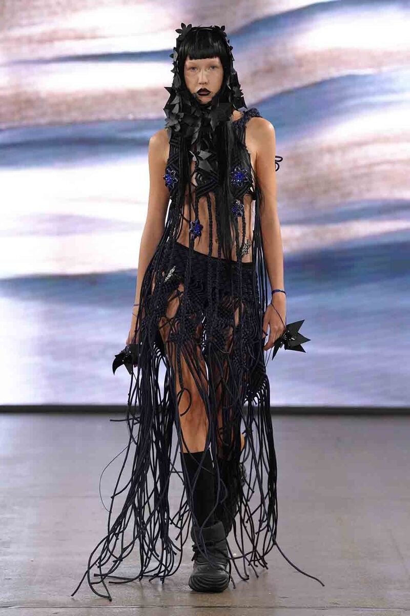 MTG Unveils Fujian "Fisher Women's Culture" Collection at London Fashion Week