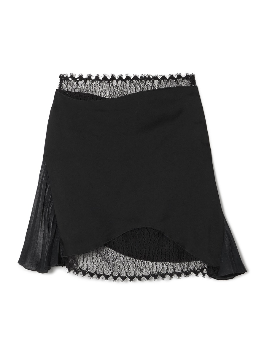 Victoria Beckham Drops Exclusive Capsule With NET-A-PORTER