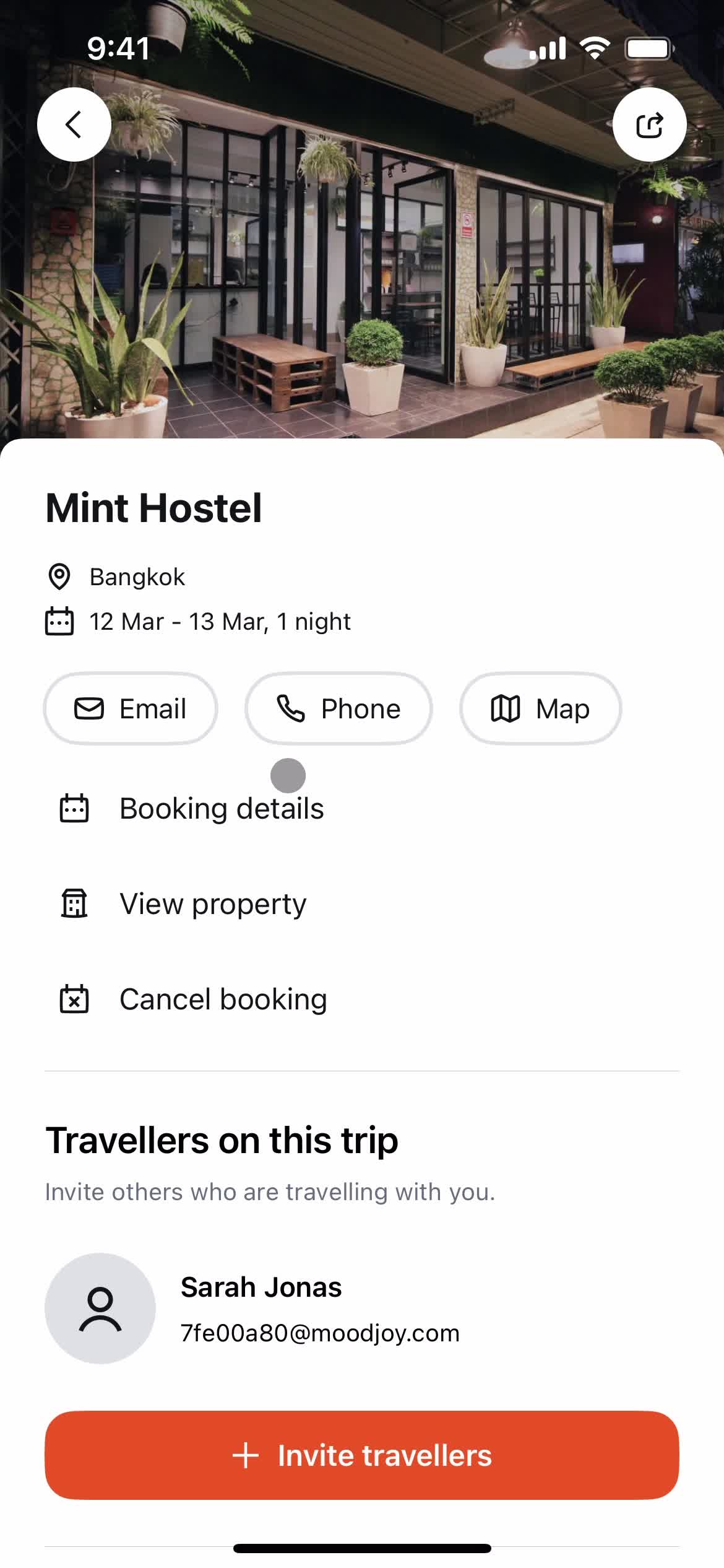 Hostelworld booking details screenshot