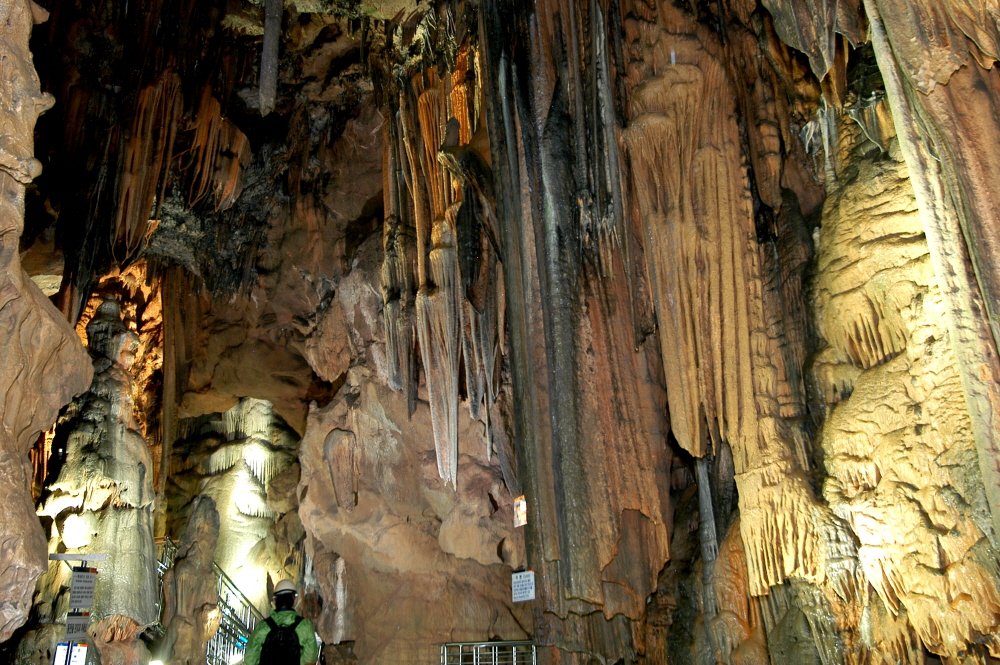 Seongnyugul Cave