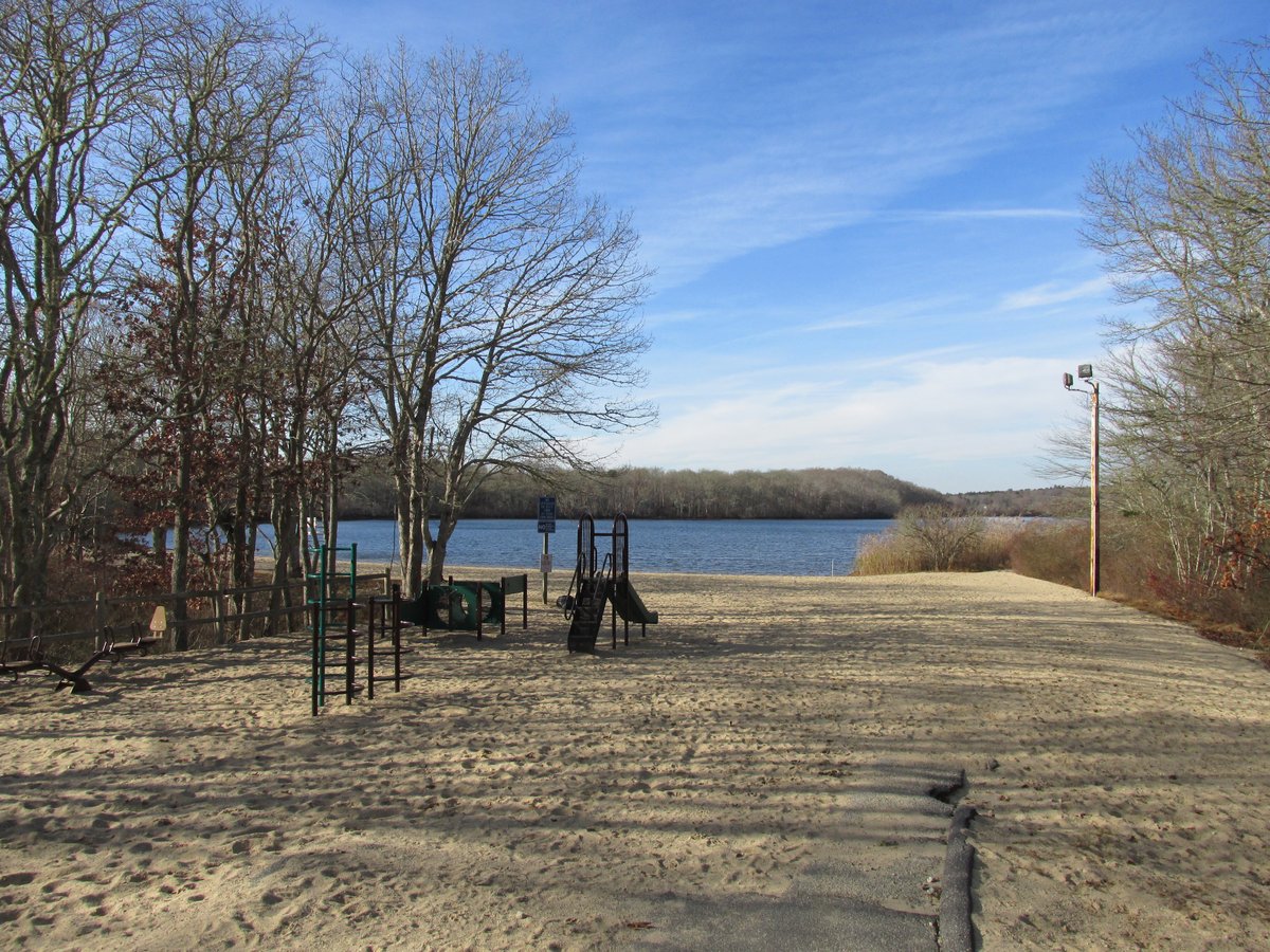 Attaquin Beach