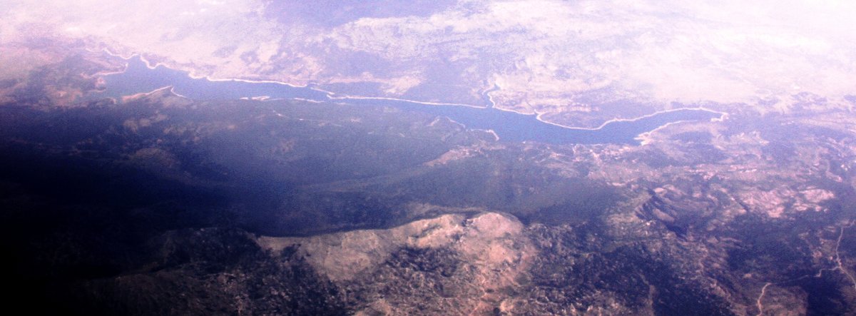 Peruća Lake